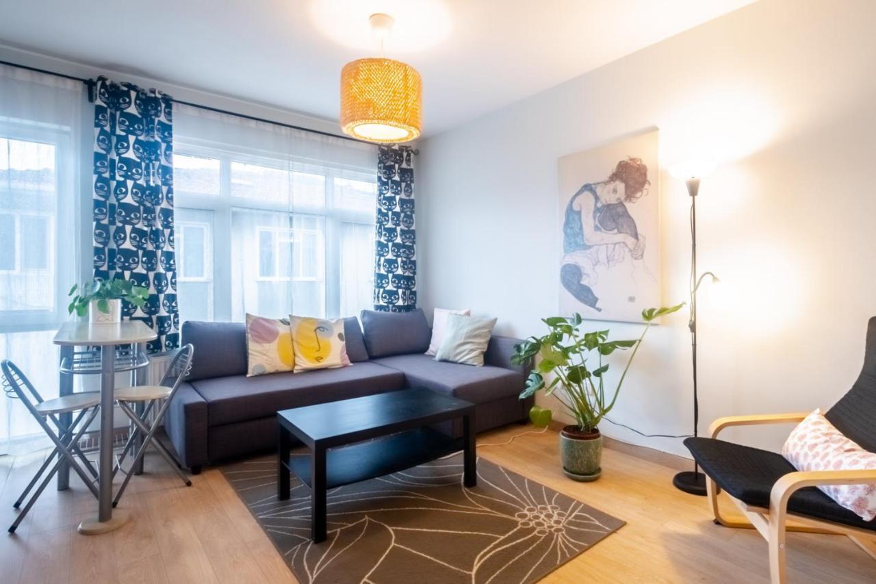 Flat With Balcony Near Bull Statue In Kadikoy Apartman Isztambul Kültér fotó
